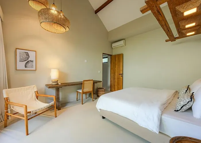 New 4br Peaceful Garden And Rooftop * Kerobokan