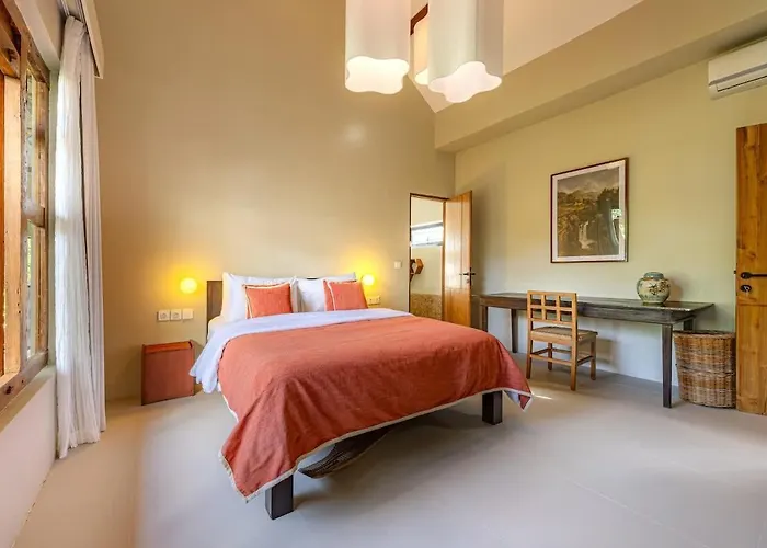 New 4br Peaceful Garden And Rooftop * Kerobokan
