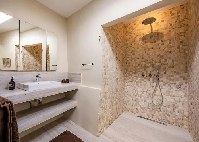 Ferienhaus New 4br Peaceful Garden And Rooftop *