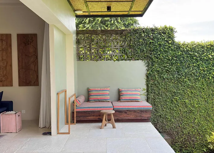 New 4br Peaceful Garden And Rooftop * Kerobokan