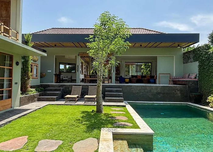 New 4br Peaceful Garden And Rooftop * Kerobokan