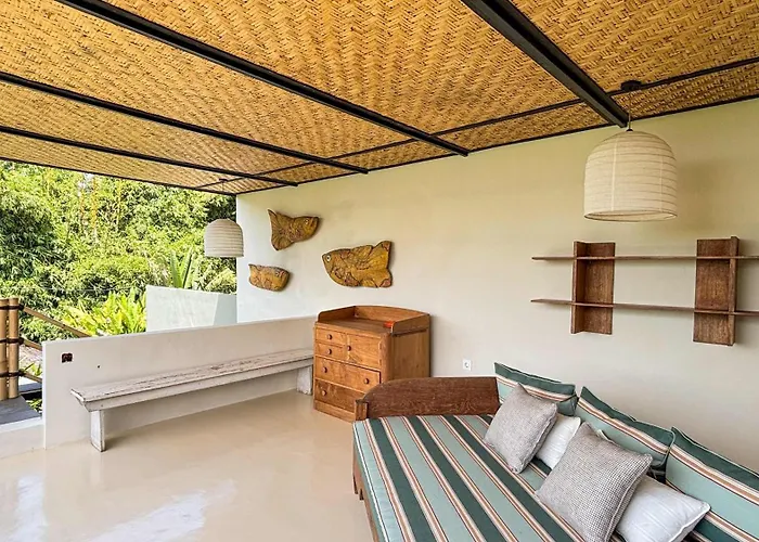 New 4br Peaceful Garden And Rooftop Kerobokan