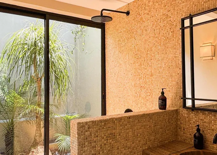 Ferienhaus New 4br Peaceful Garden And Rooftop