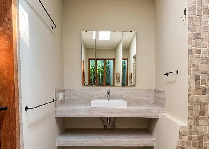 New 4br Peaceful Garden And Rooftop * Kerobokan